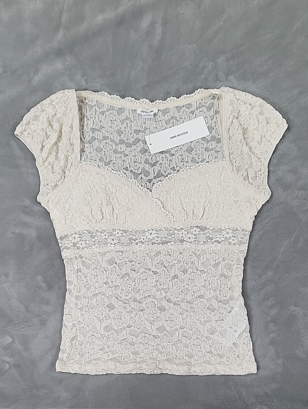 Kimchi Blue Cream Lace Cap Sleeve Top